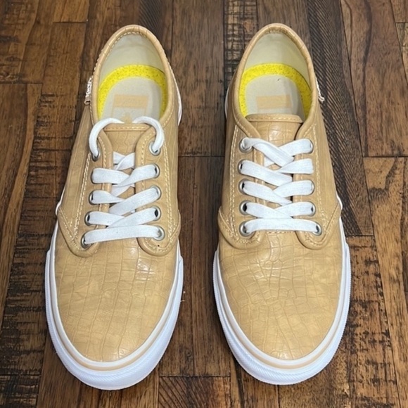 Vans sneakers embossed croc mustard leather white lace up size 7 wmns - Picture 2 of 11